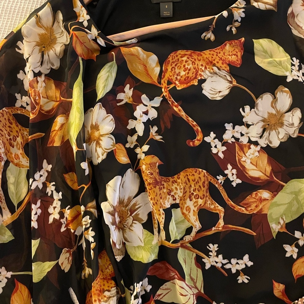 JM Collection Leopard Print Top - Picture 7 of 8
